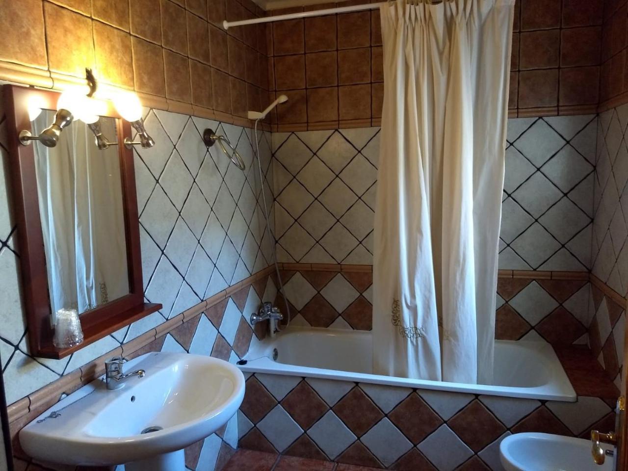Hotel Hostal Nicol's Luque Esterno foto